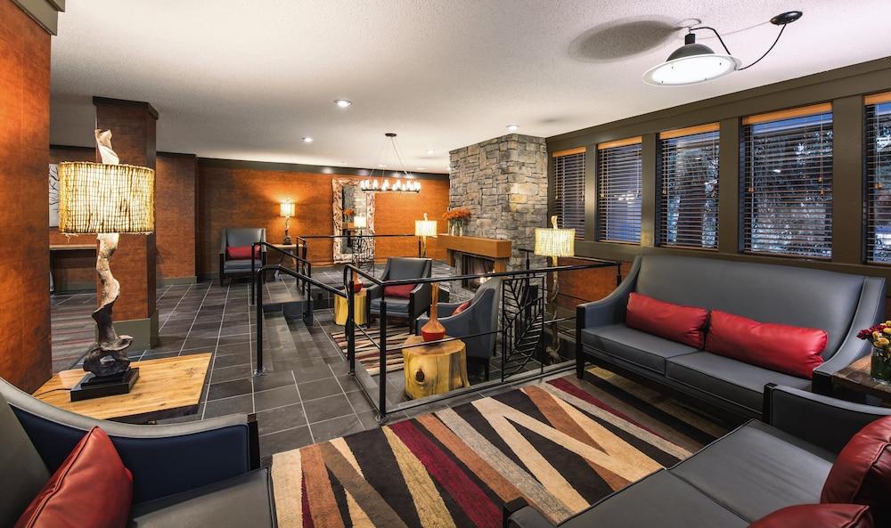 Whistler Village Inn & Suites Extérieur photo
