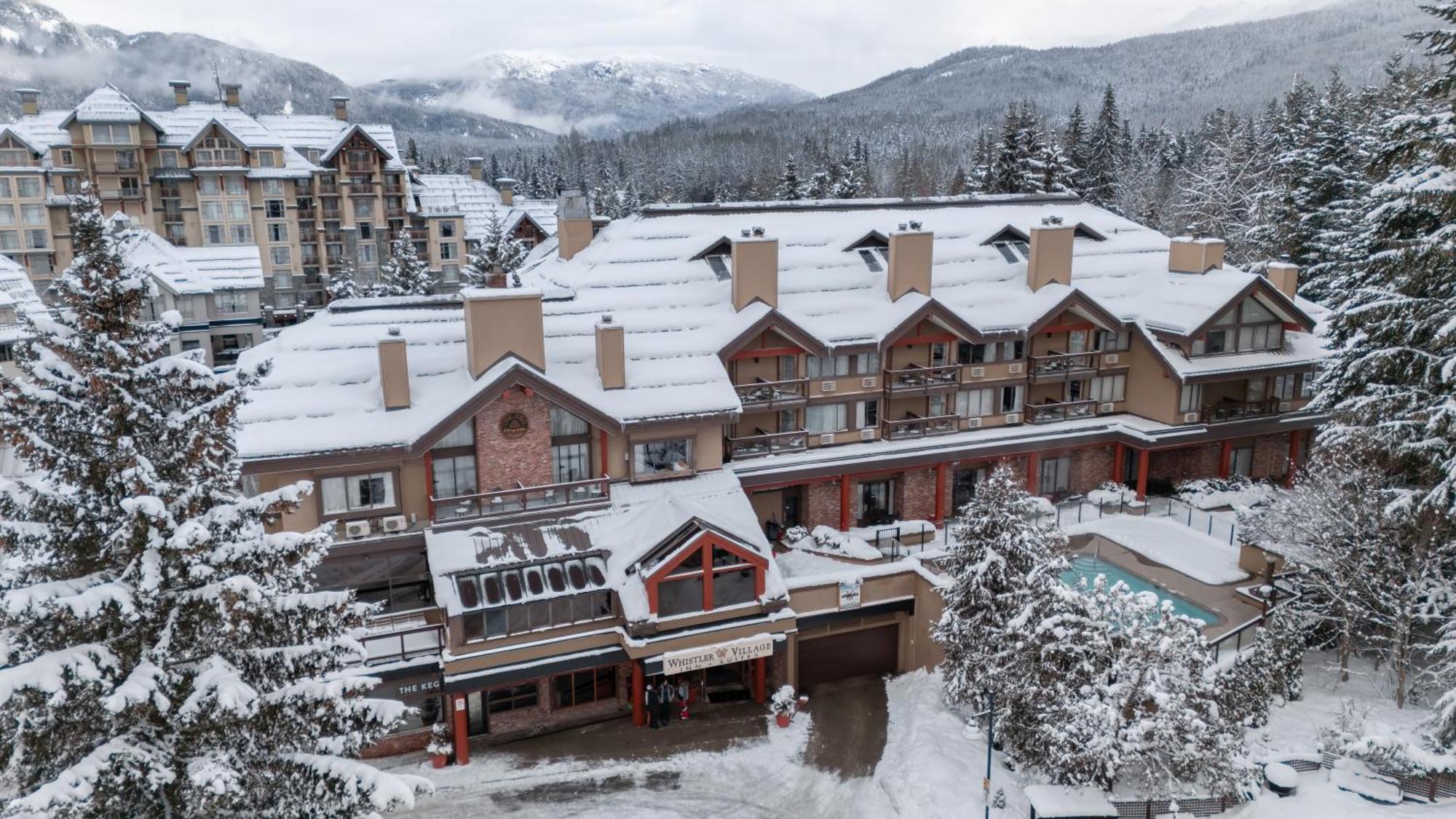 Whistler Village Inn & Suites Extérieur photo