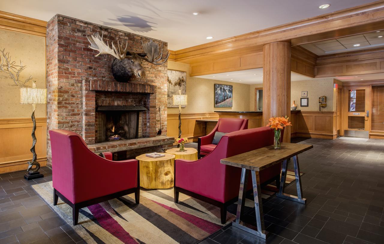 Whistler Village Inn & Suites Extérieur photo